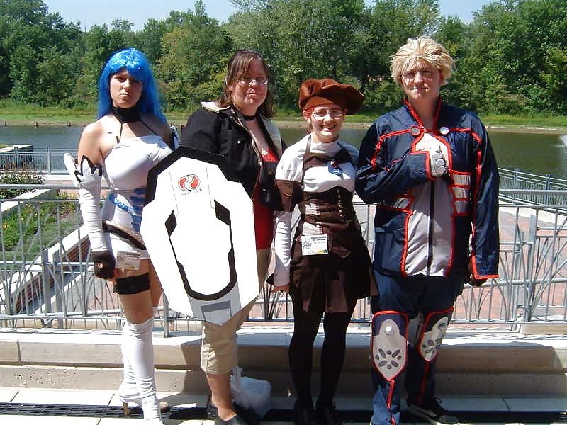6P Cute Busty Cosplay Teen Girl - Kos-mos