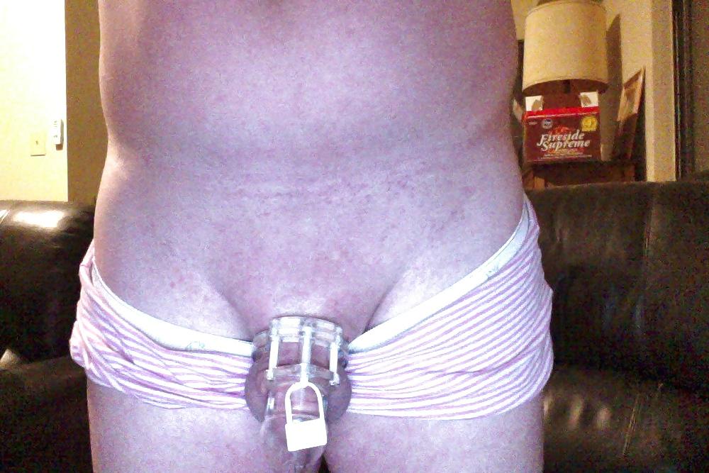 17P Little Dick Locked In Chastity