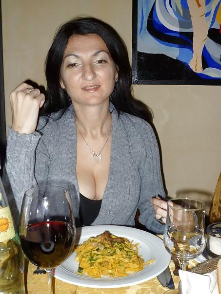 18P Elena  ha tanta voglia di cazzo