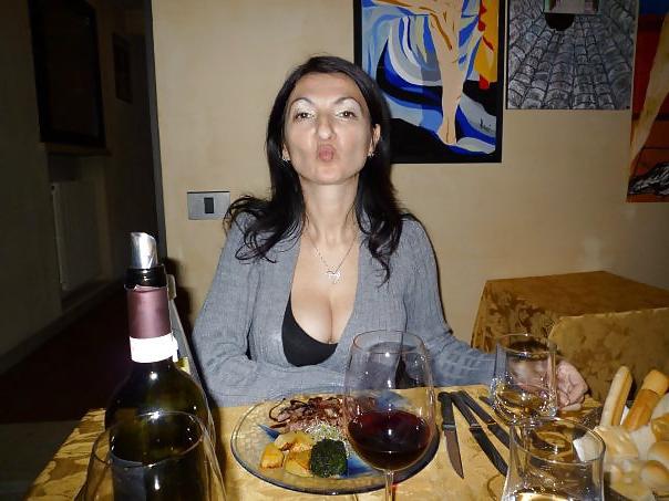 18P Elena  ha tanta voglia di cazzo