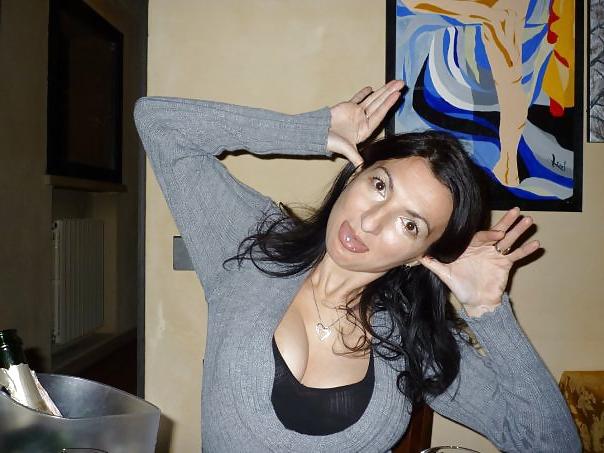 18P Elena  ha tanta voglia di cazzo