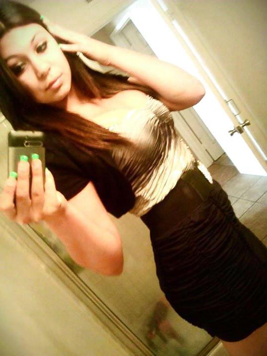 18P Racheal with nice ass and tits(comment dirty)