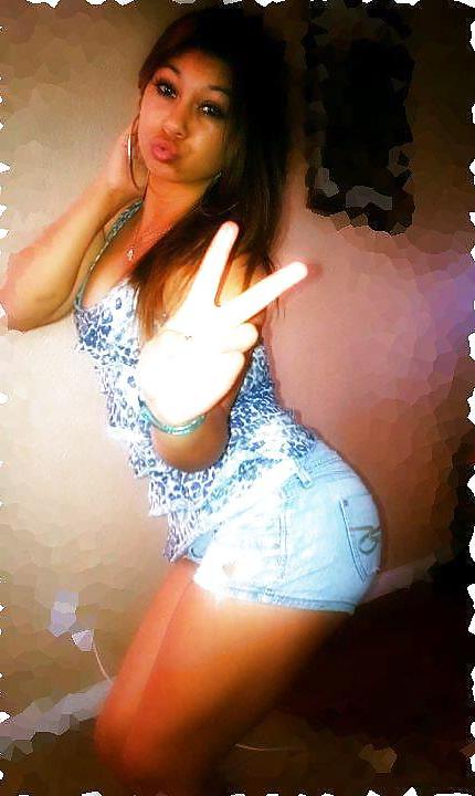 18P Racheal with nice ass and tits(comment dirty)