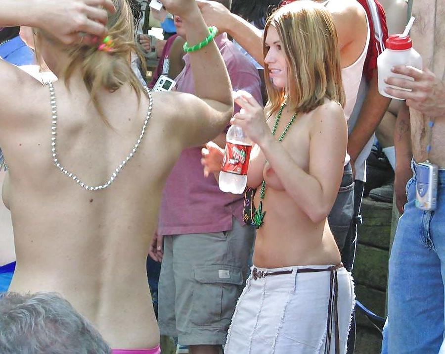 20P Lots of uncovered boobs in this forest