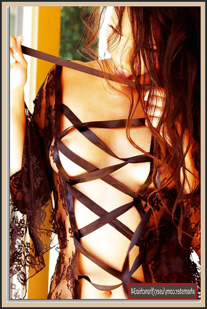 25P Sensual asiatica  by franchi