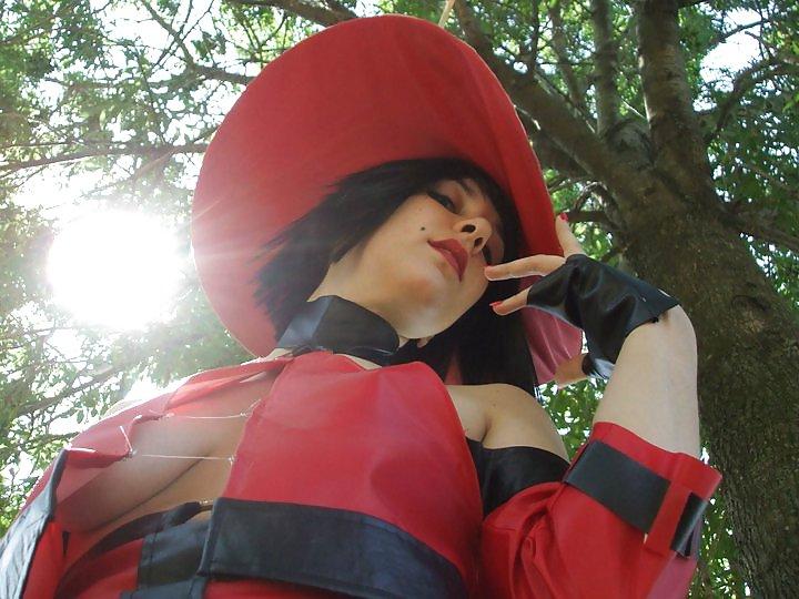 9P Grazia cosplay