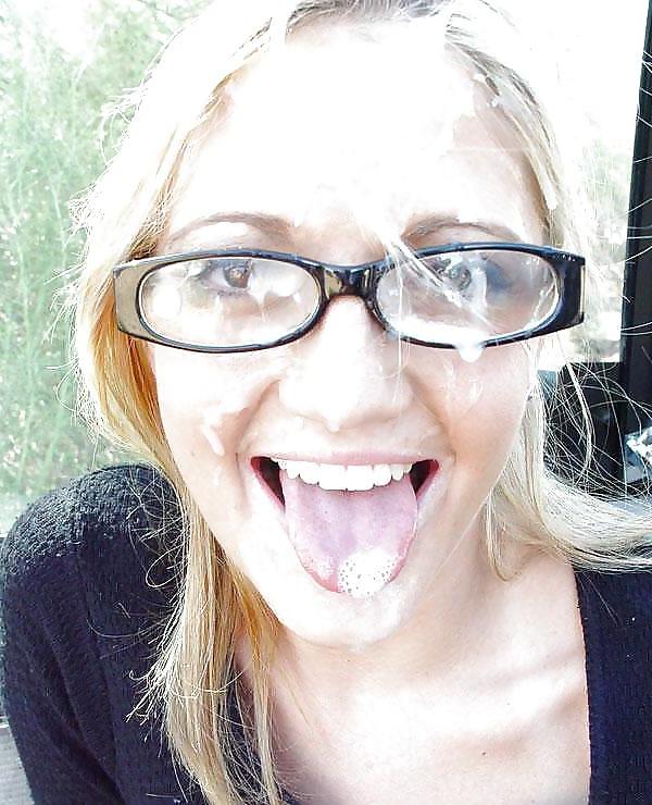 25P LITTLE MISS CUMSHOT