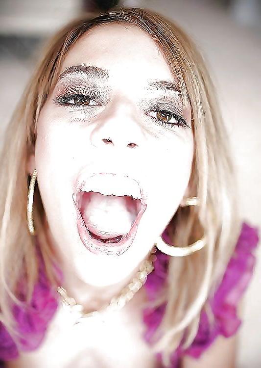25P LITTLE MISS CUMSHOT