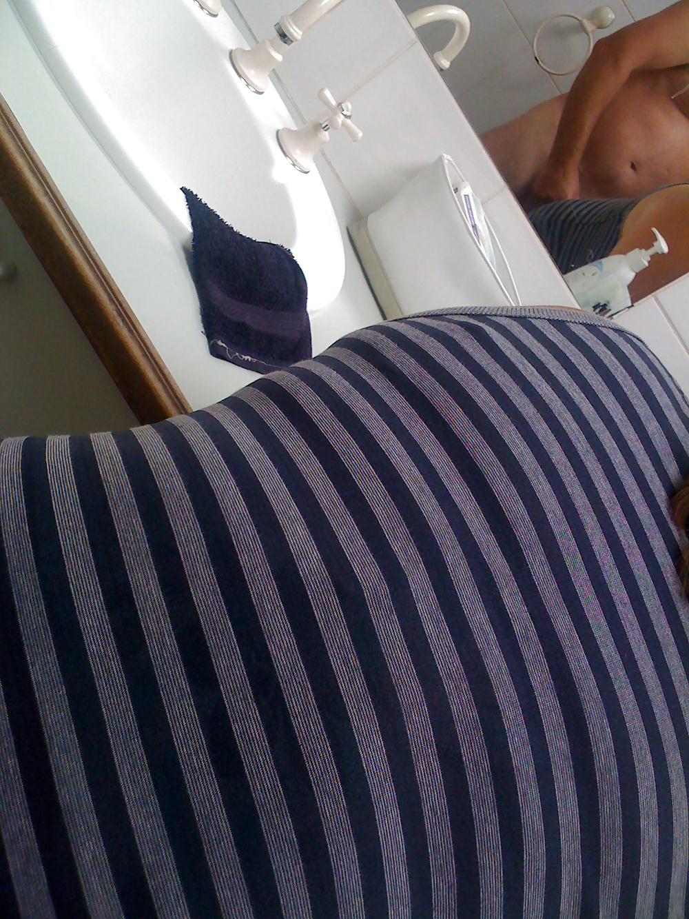 25P Lifting Michelle's tight dress and wanking 