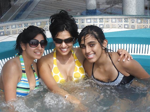 20P The Beauty of Desi Bikini