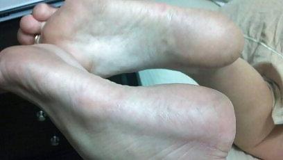 25P My dirty sexy feet