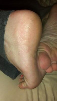 25P My dirty sexy feet