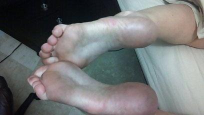 25P My dirty sexy feet