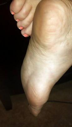 25P My dirty sexy feet