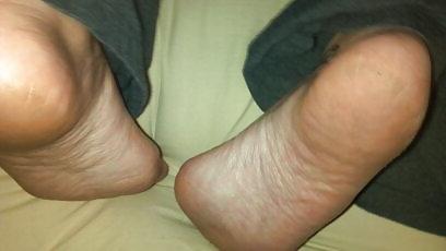 25P My dirty sexy feet
