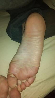 25P My dirty sexy feet