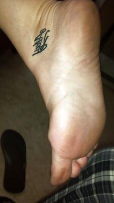 25P My dirty sexy feet