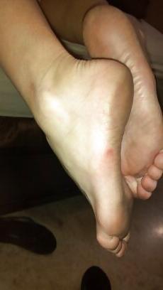 25P My dirty sexy feet