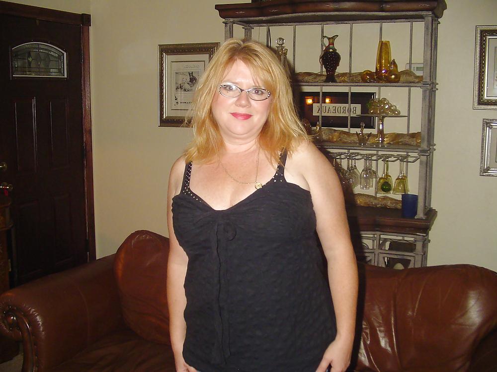 25P Pantyhose pig whore slave 