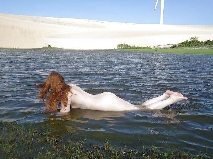 15P Branca naturista - naturism of a pale wife