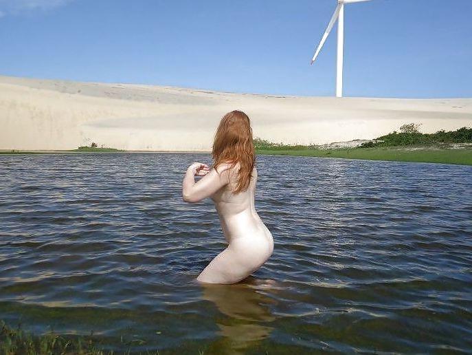 15P Branca naturista - naturism of a pale wife