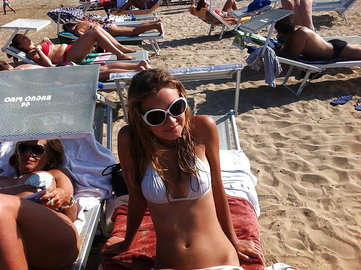 21P Teen Bitches - Comment dirty which one u wanna see nude ?