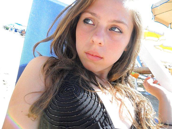 21P Teen Bitches - Comment dirty which one u wanna see nude ?