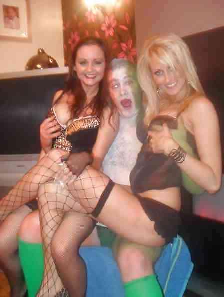 25P Slutz in fancy dress 4