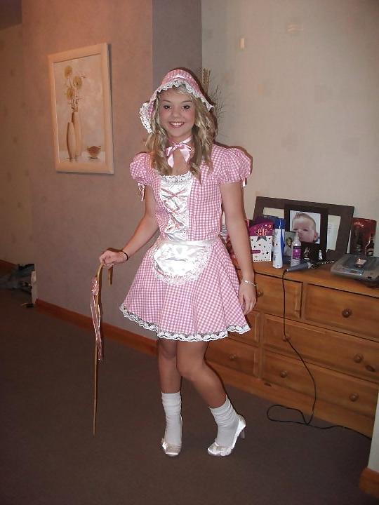 25P Slutz in fancy dress 4