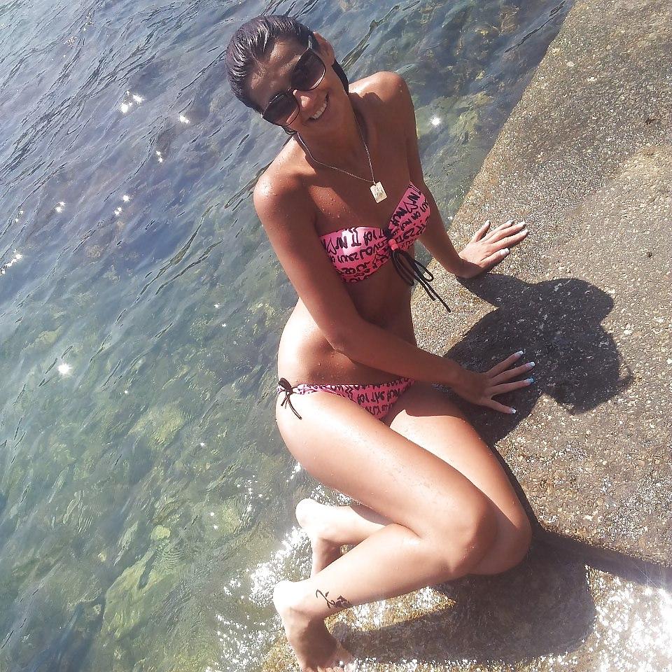 12P Serbian girl: bojana