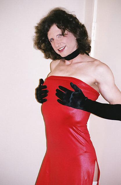 13P Red dress at hyatt