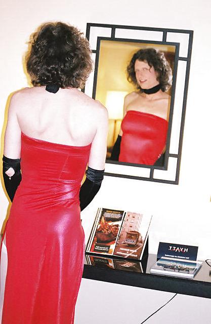 13P Red dress at hyatt