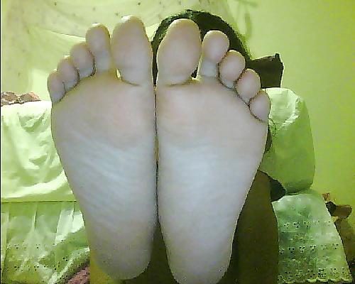 24P feet and footjobs