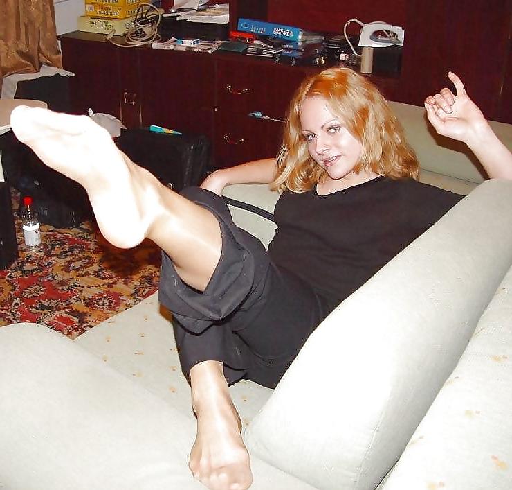 25P Sexy In Pantyhose
