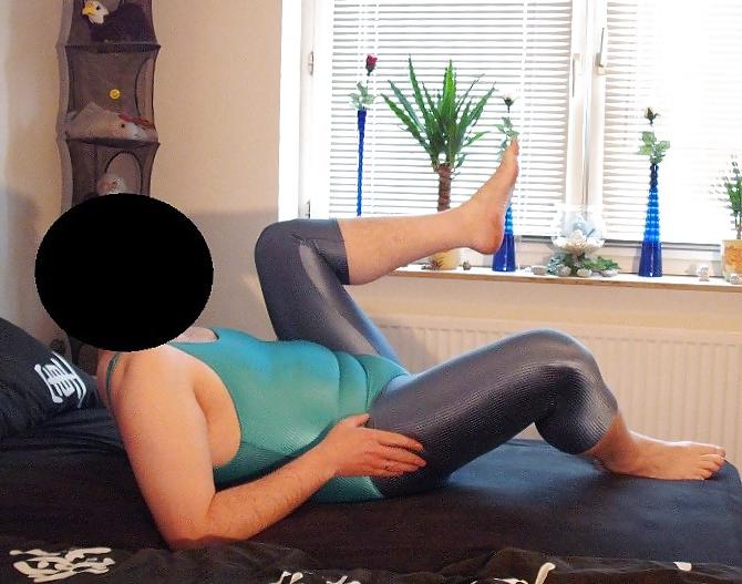 11P Swimsuit badeanzug und leggins