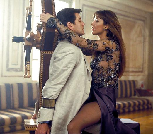 7P James Bond french girls
