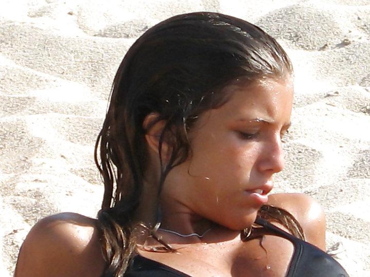 23P Slutty Facebook Teens 2 - Comment this bitches dirty !
