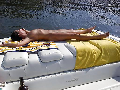 25P My girlfriend Misty nude on the boat