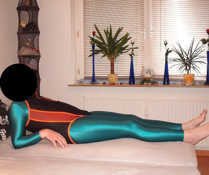 10P Swimsuit badeanzug und leggins