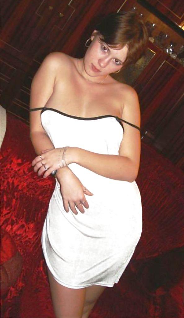 20P Cute shorthaired teen girl with a perfect body - big boobs