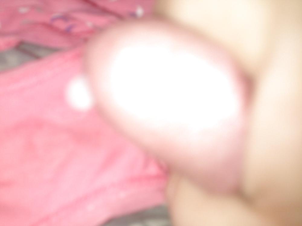 4P More strangers cuming on my wifes dirty panties