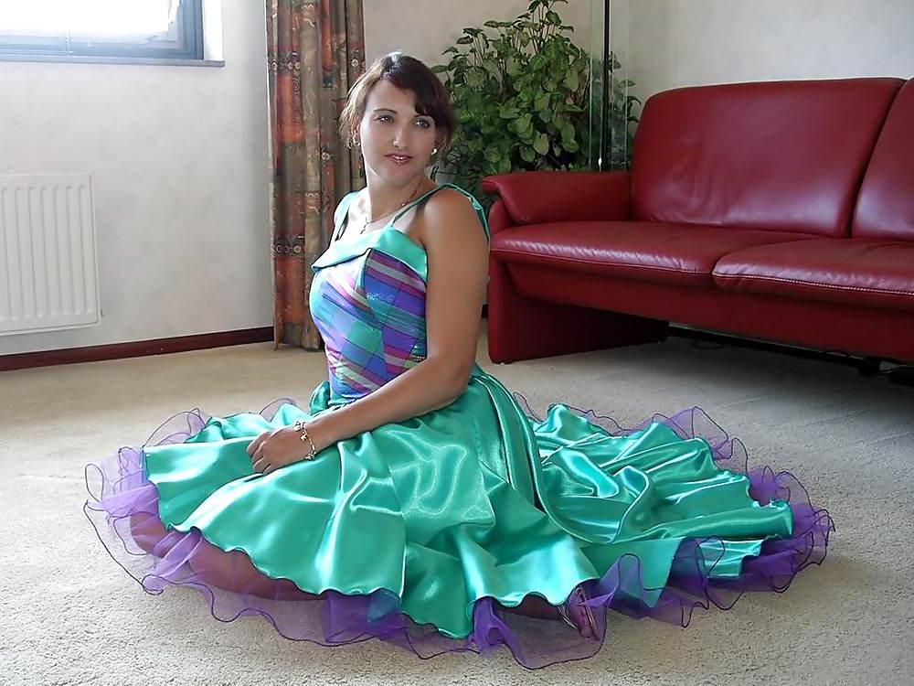 15P Satin-Partykleid