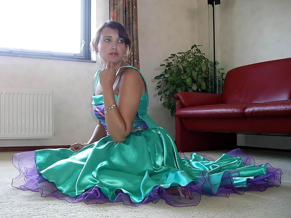 15P Satin-Partykleid