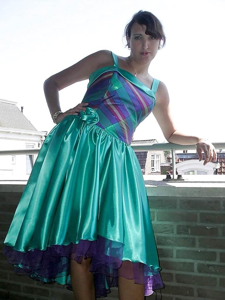 15P Satin-Partykleid