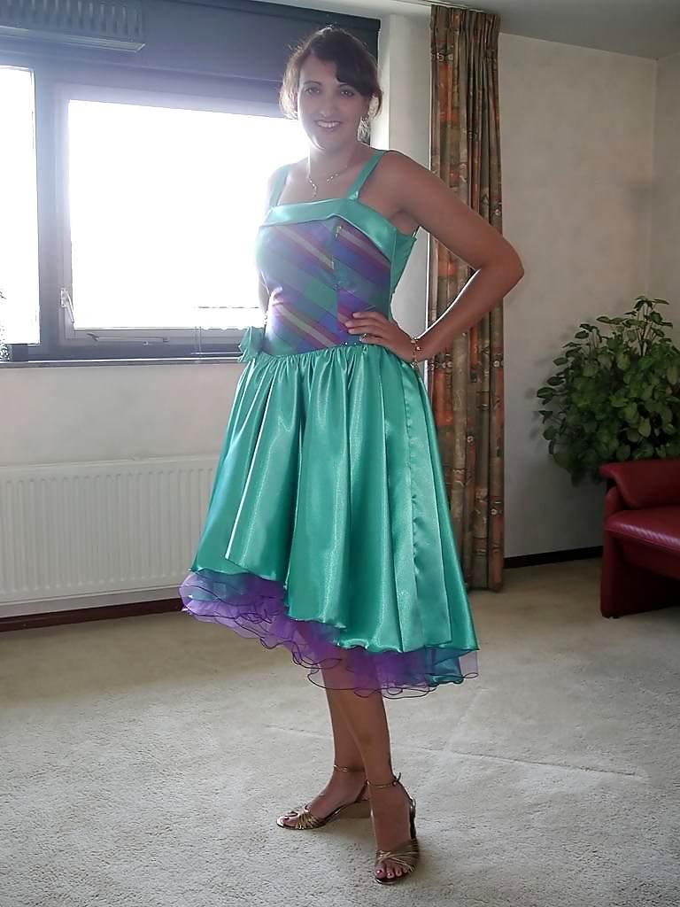 15P Satin-Partykleid