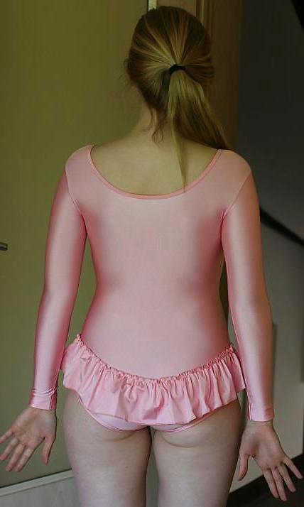 25P Love leotards