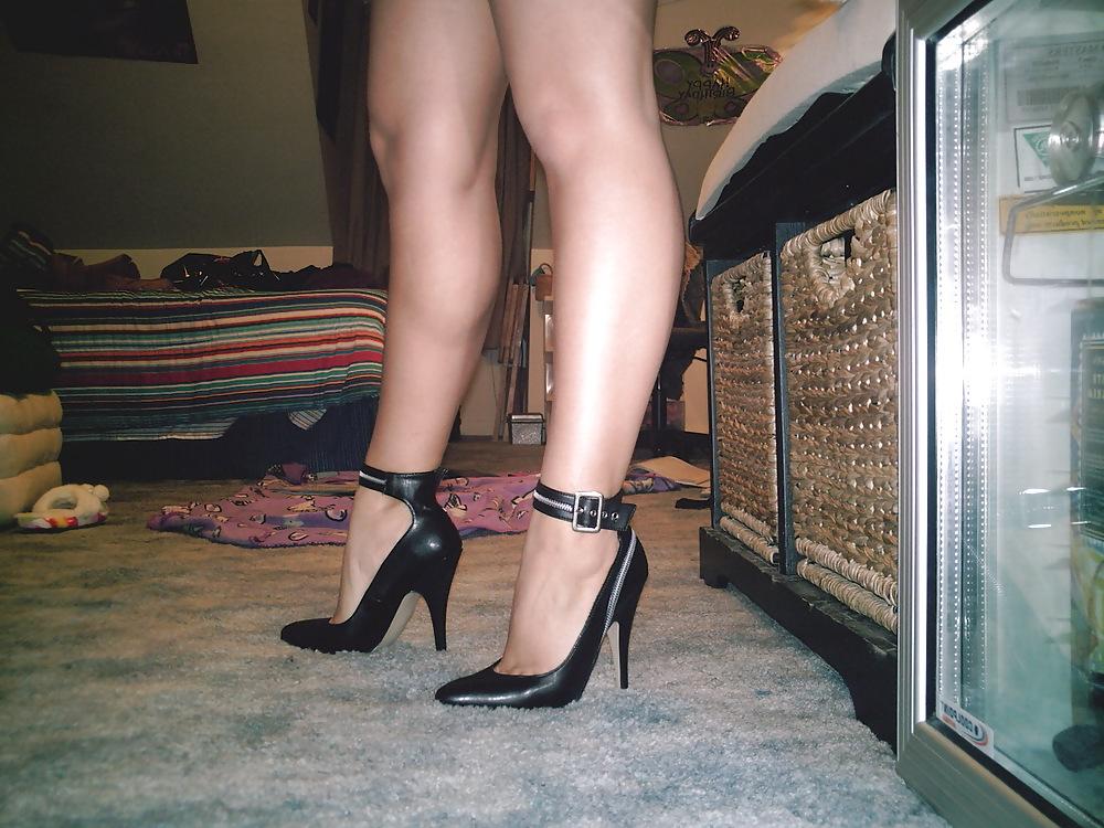 23P Teen with awesome Body and great Tits make many things p.11