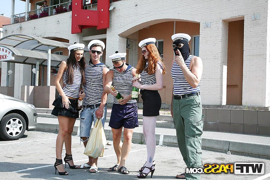 16P Russian sailors fuck girls students outdoors
