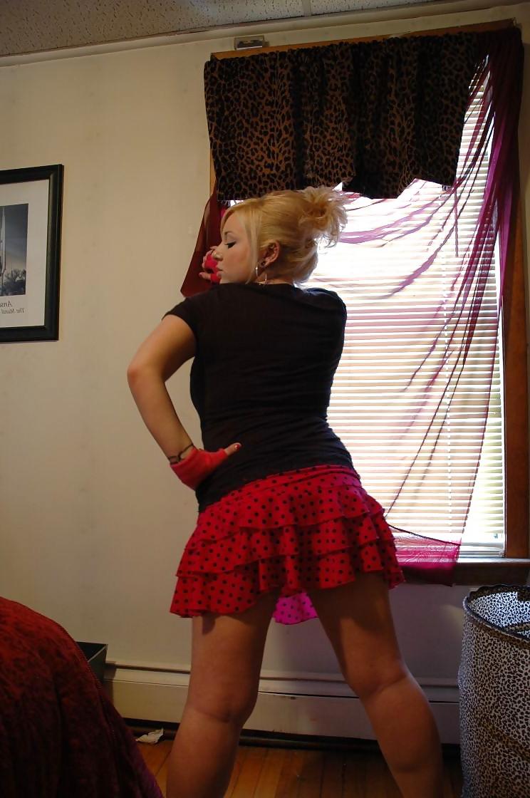 25P Busty Blonde Teen P1