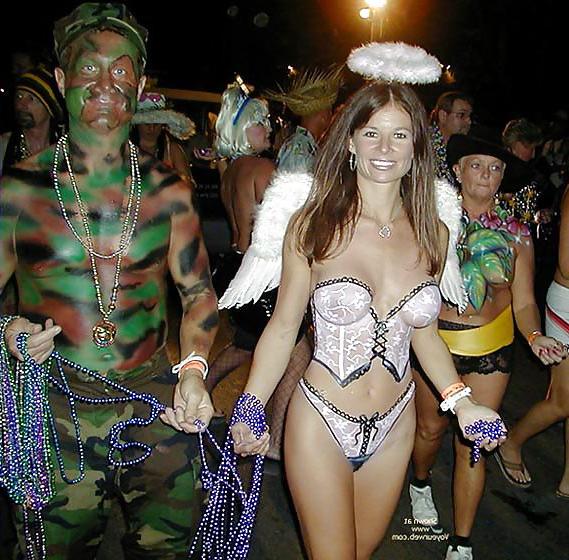 10P Body Painting Beauty
